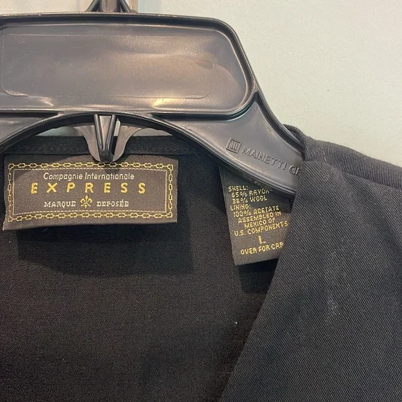 Express Women's Classic Black Button-Up Vest, size large - Picture 5 of 9